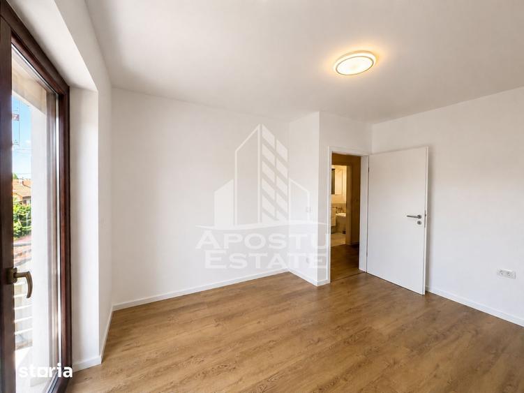 Casă cu 5 camere cu Teren 240 Mp în Mehala