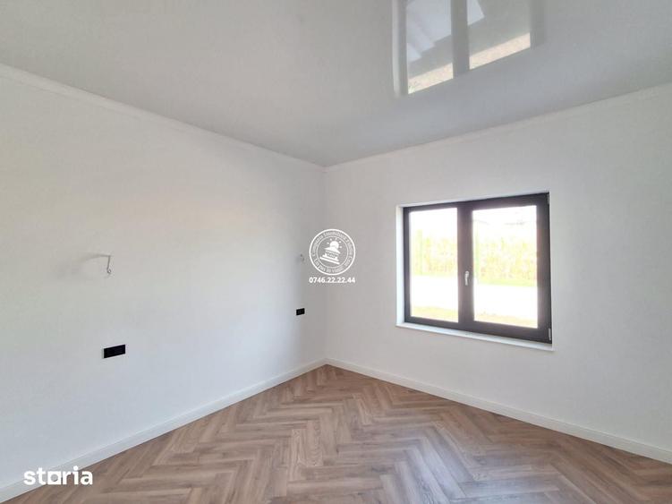 Casă cu 4 camere cu Teren 450 Mp în Rediu
