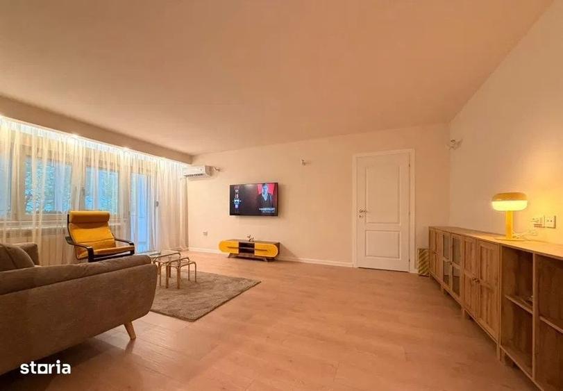 Apartament cu 4 camere decomandat în Ciupercenii Noi