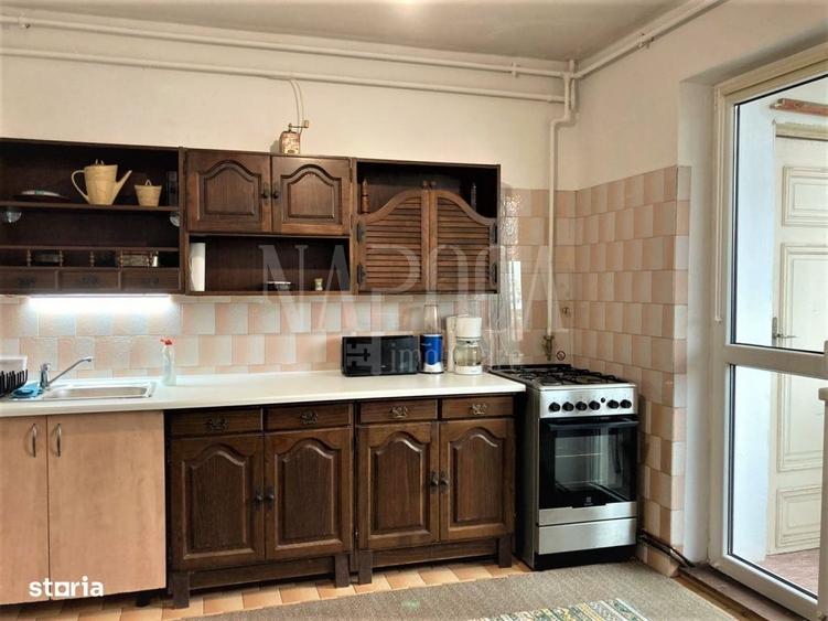 Apartament cu 3 camere semidecomandat în Grigorescu