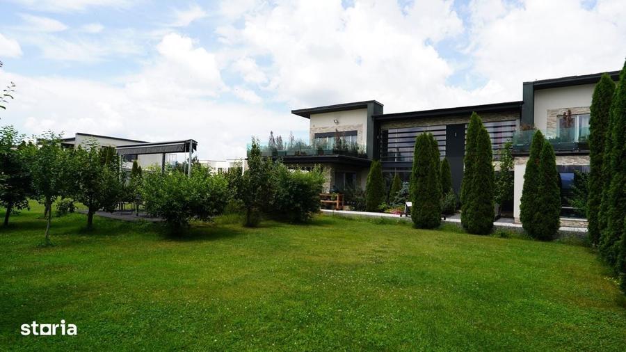 Casă cu 4 camere în Vurpăr