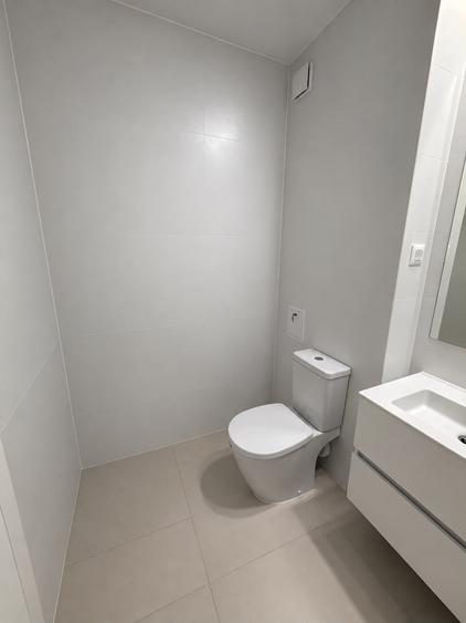 Apartament cu 3 camere decomandat în Theodor Pallady