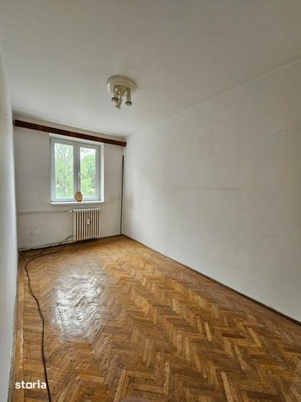 Apartament cu 3 camere semidecomandat în Ultracentral