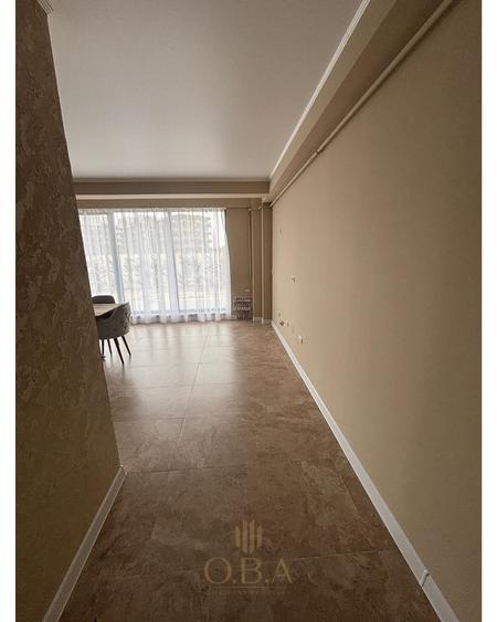 Apartament cu 3 camere semidecomandat în Nord