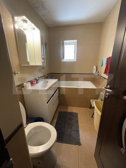 Apartament cu 3 camere decomandat, mobilat în Sud
