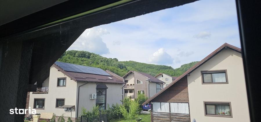 Casă cu 3 camere cu Teren 460 Mp în Doicești