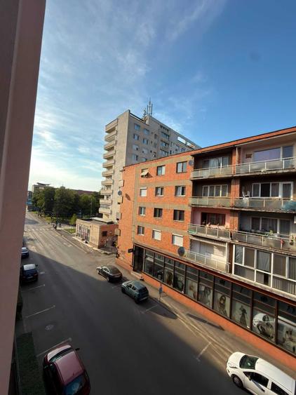 Apartament cu 2 camere decomandat în Ultracentral