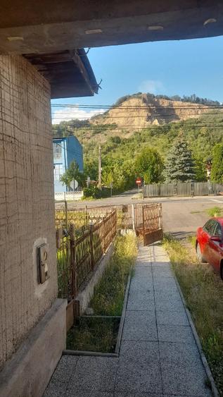 Casă cu 2 camere cu Teren 30 Mp în Central