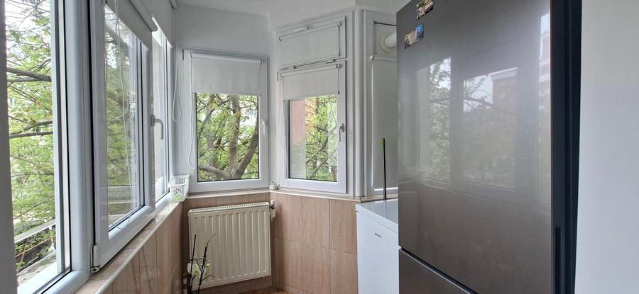 Apartament cu 2 camere decomandat, mobilat în Piața Centrală