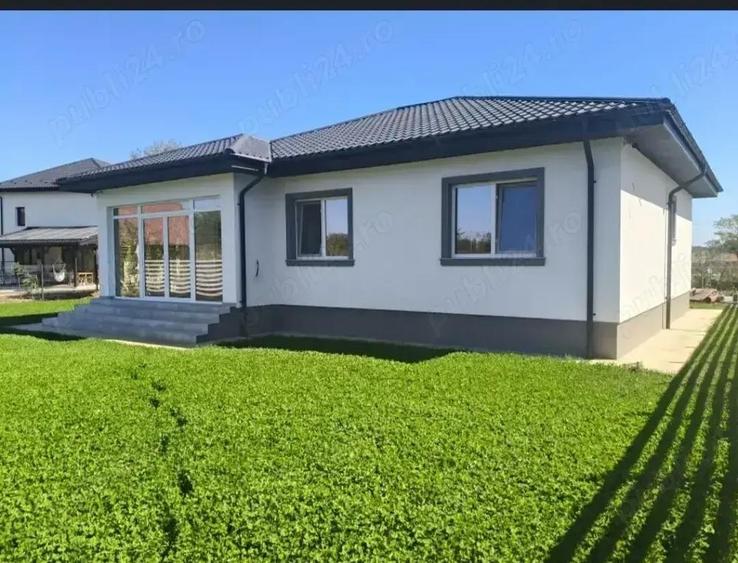 Casă cu 4 camere cu Teren 800 Mp în Periș