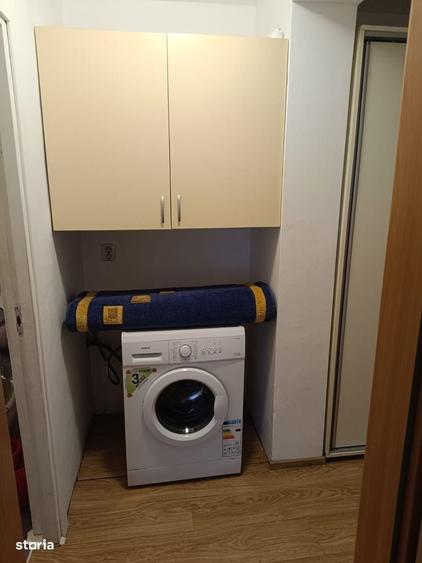 Apartament cu 3 camere în Decebal