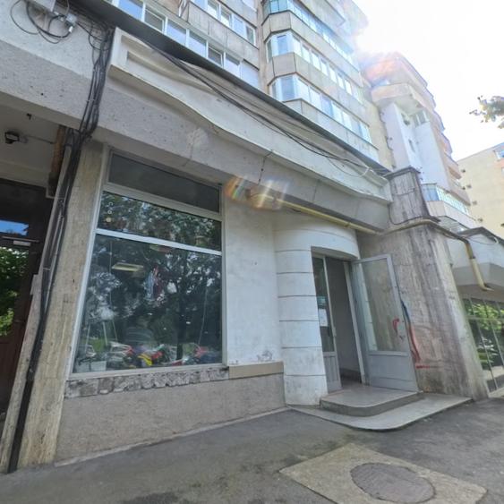 Spațiu comercial, de 126.90000152588 mp, în Mănăștur