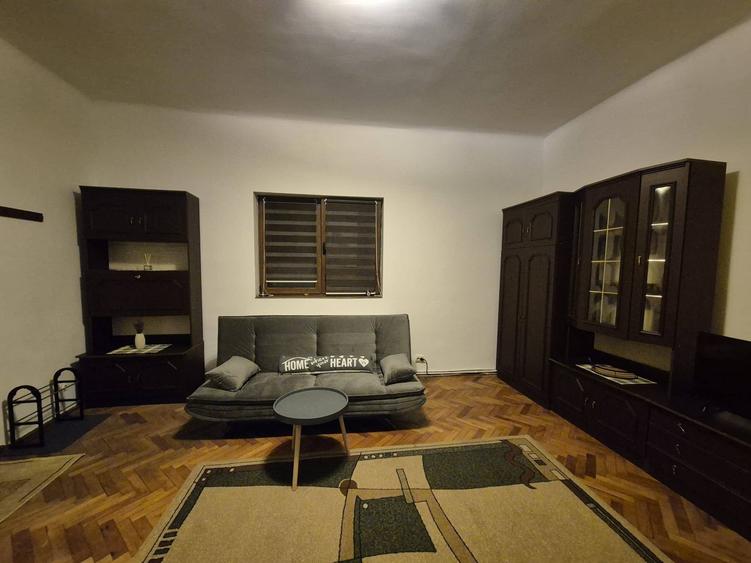 Garsonieră decomandată în Zorilor