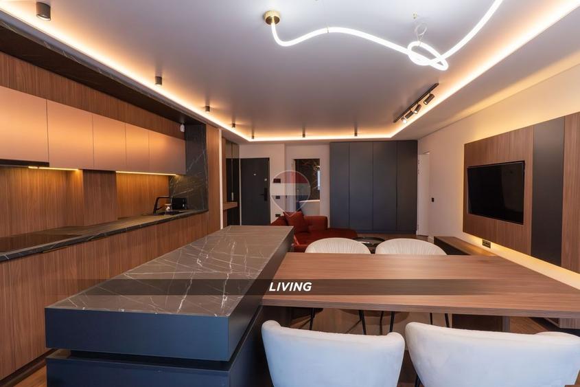 Apartament cu 3 camere decomandat, mobilat în Ultracentral