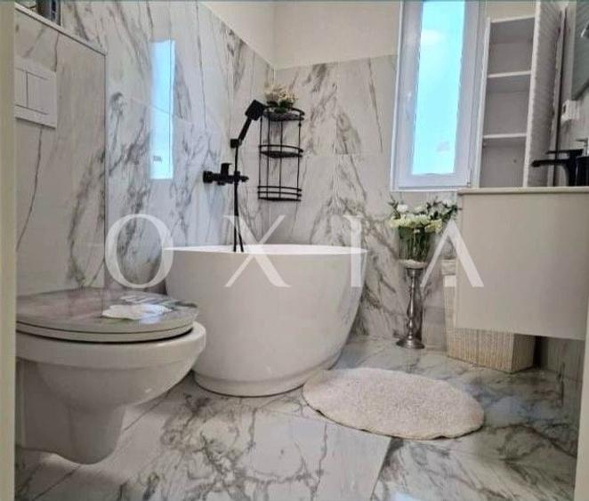 Apartament cu 2 camere semidecomandat, mobilat în Giroc