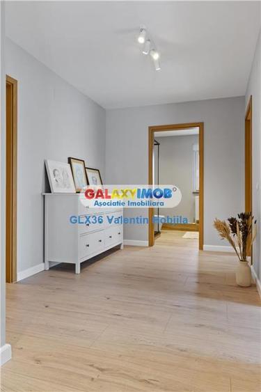 Penthouse cu 4 camere semidecomandat, mobilat în Sud-Vest