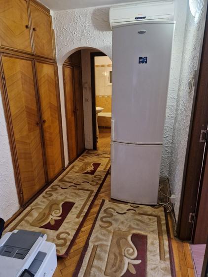 Apartament cu 2 camere decomandat în Popoveni