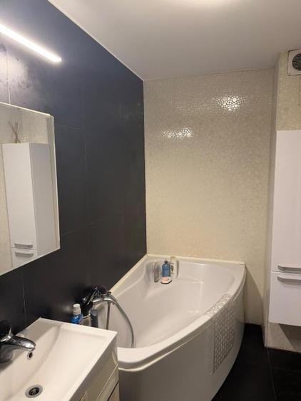 Apartament cu 2 camere decomandat în Nerva Traian
