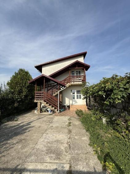 Casă cu 6 camere cu Teren 600 Mp în Copăcelu