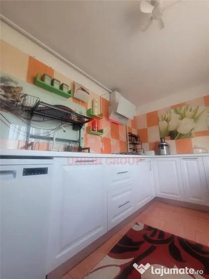Apartament cu 3 camere decomandat în Lumina