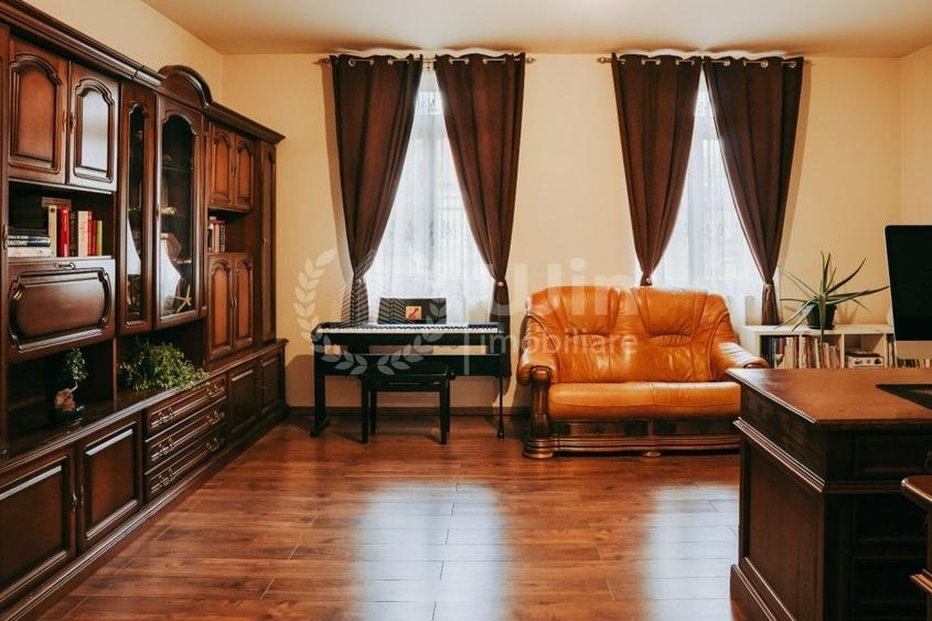 Casă individuală cu 6 camere cu Canalizare în Dâmbul Rotund