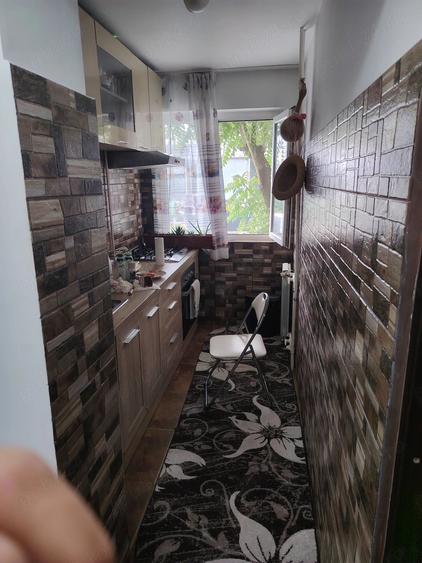 Apartament cu 2 camere semidecomandat în Baicului