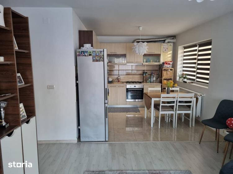 Casă cu 3 camere cu Teren 85 Mp în Central