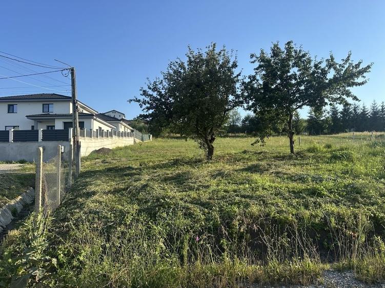 Teren de 4000 mp, în Sigmir