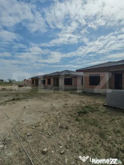 Casă cu 4 camere cu Teren 530 Mp în Mihai Viteazu