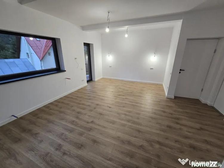 Apartament cu 4 camere decomandat în Zamora