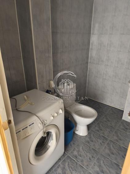 Apartament cu 4 camere în Broșteni