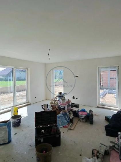 Casă cu 4 camere cu Teren 350 Mp în Central