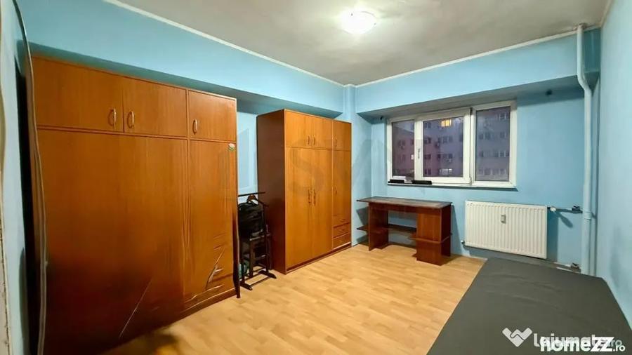 Apartament cu 4 camere decomandat în Colentina