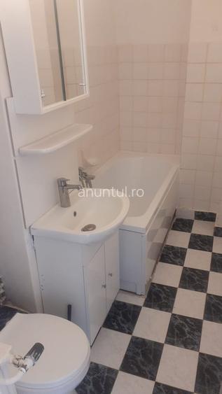 Garsonieră semidecomandată în Central