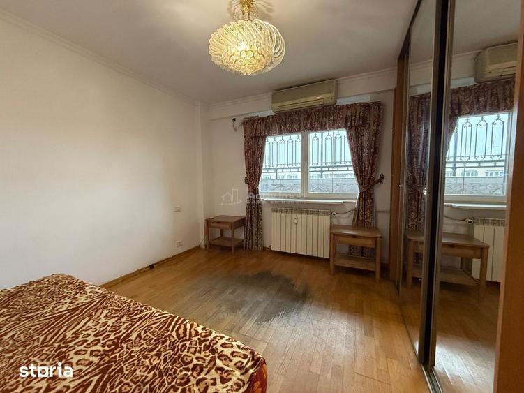 Apartament cu 3 camere, mobilat în Decebal