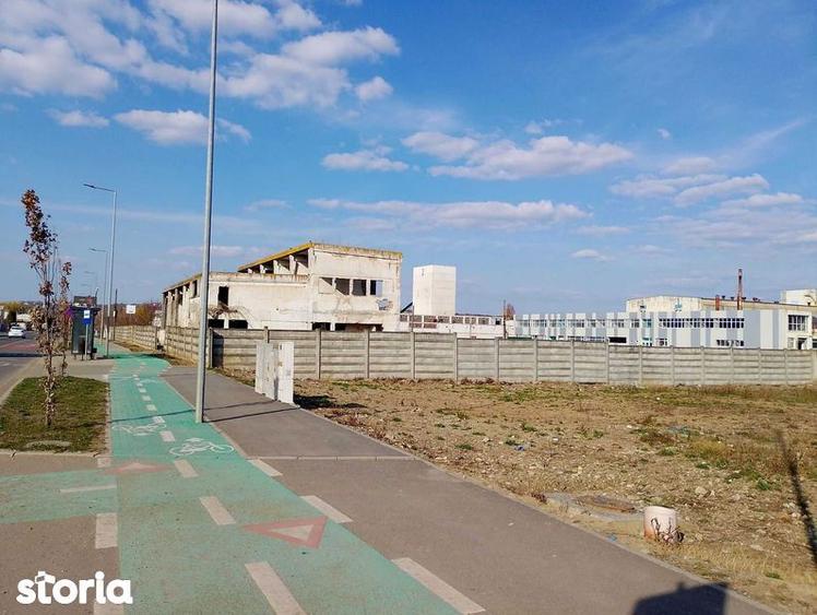 Teren de 7000 mp, în Central