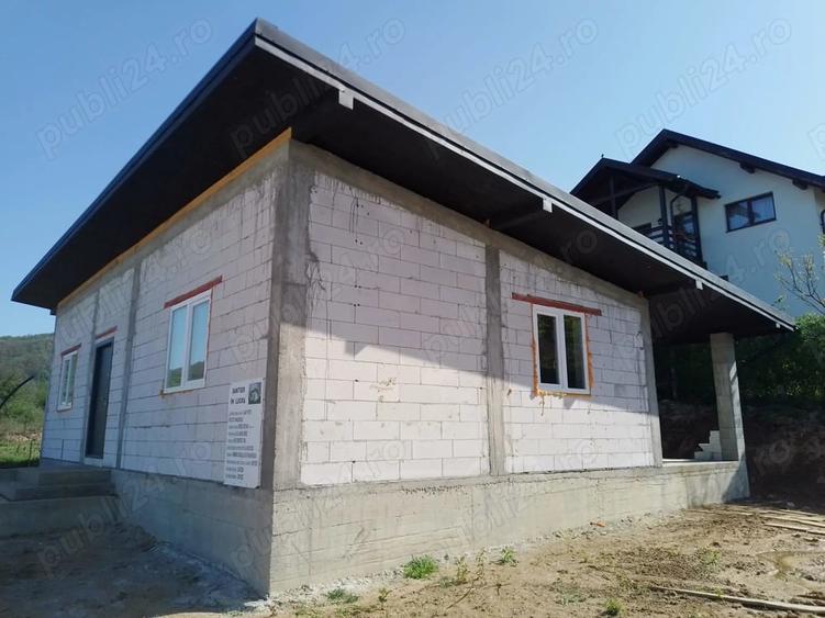Casă cu 3 camere cu Teren 450 Mp în Central