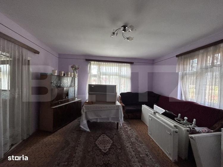 Casă cu 4 camere în Șanț