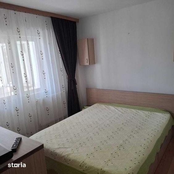 Apartament cu 3 camere în Mihai Bravu