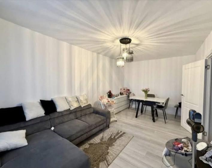 Apartament cu 2 camere decomandat, mobilat în Vasile Aaron
