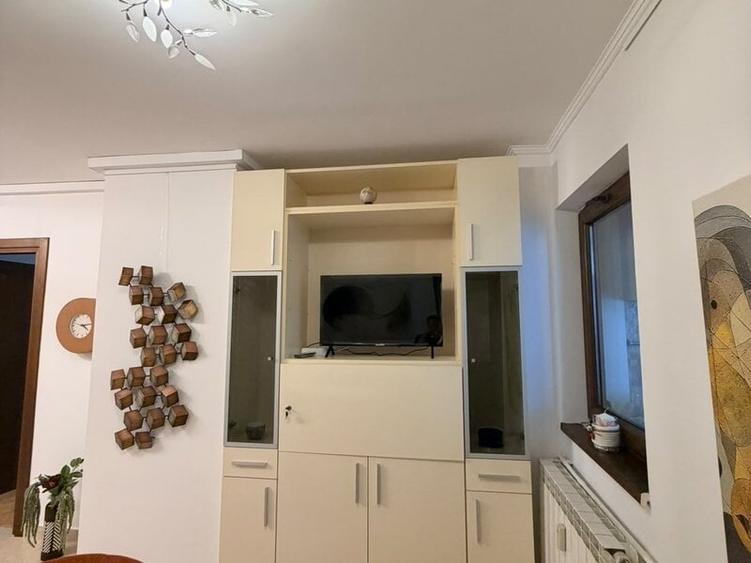 Apartament cu 2 camere semidecomandat în Moșilor