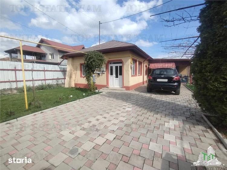Casă cu 5 camere cu Teren 700 Mp în 1 Decembrie