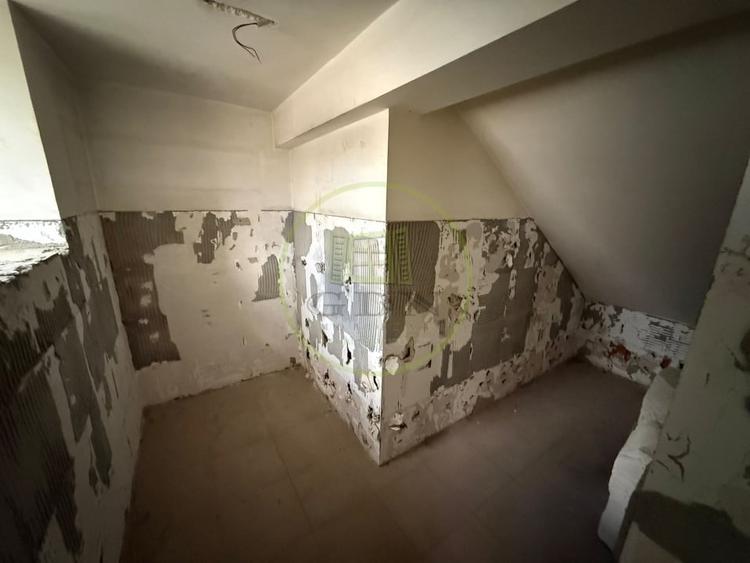 Spațiu comercial, de 435.16000366211 mp, în Central
