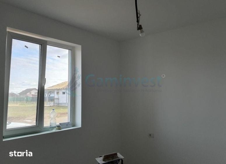 Casă cu 4 camere cu Teren 500 Mp în Sântandrei