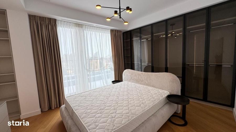 Apartament cu 4 camere în Central