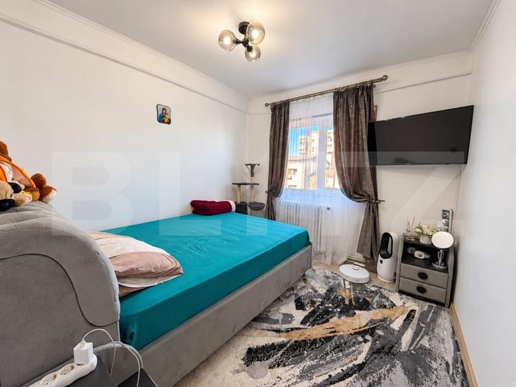 Apartament cu 3 camere decomandat, mobilat în Canta