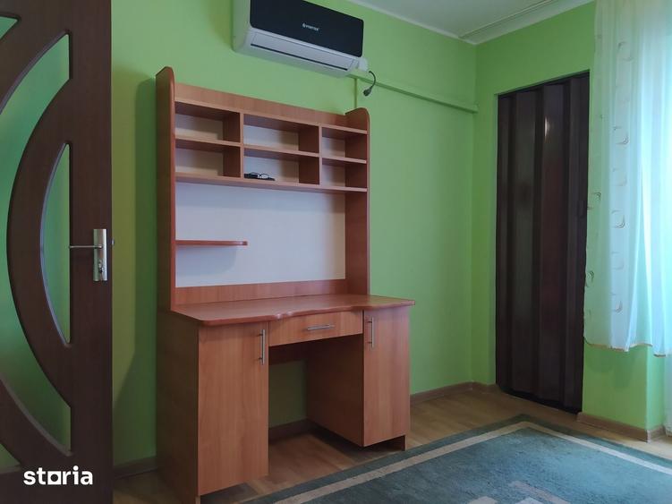 Apartament cu 2 camere decomandat în Micro 15