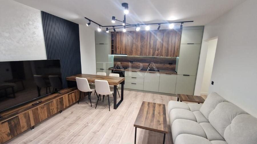 Apartament cu 3 camere semidecomandat, mobilat în Mărăști