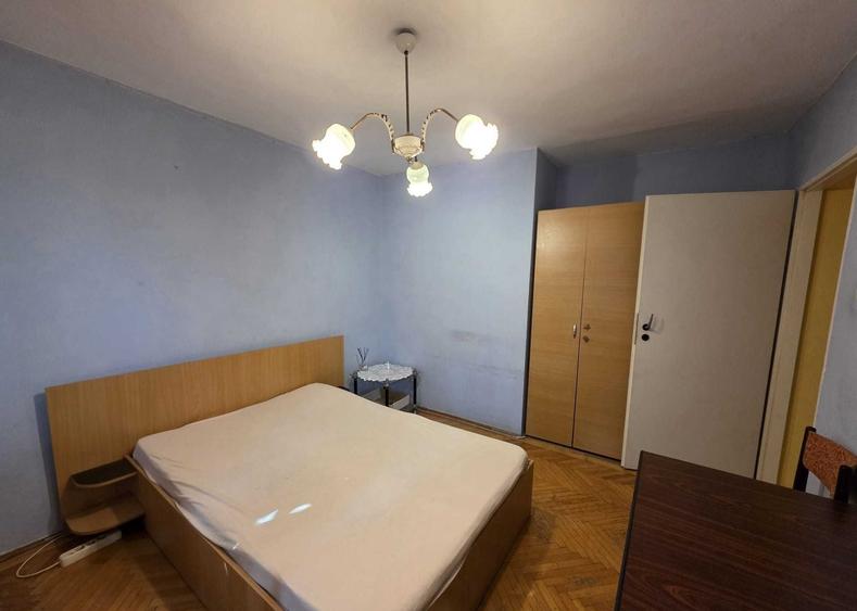Apartament cu 2 camere decomandat în Vest