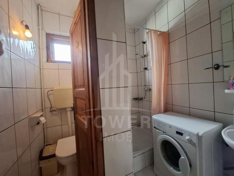 Casă individuală cu 6 camere cu Canalizare în Cornățel